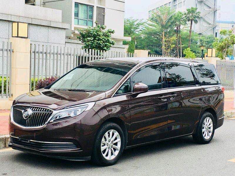 新款別克商務GL8(深圳租車公司)